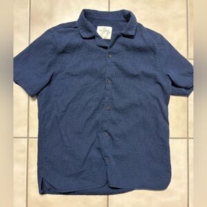 Hollister Men's Blue Short Sleeve Button Down Shirt
